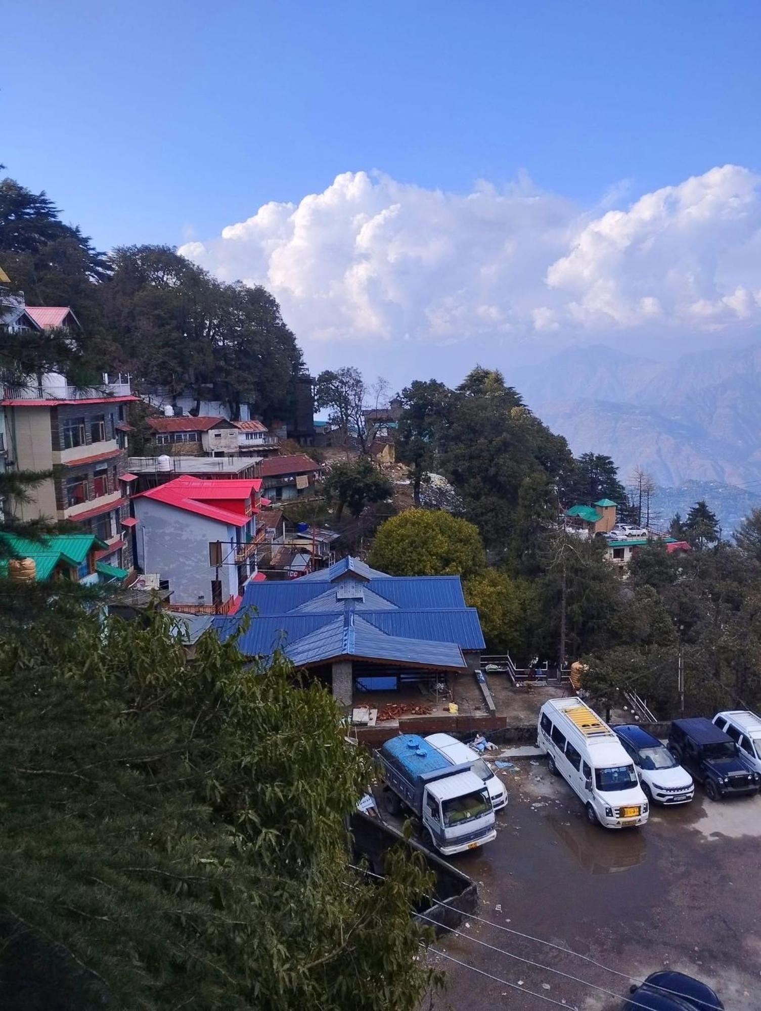 Aditya Homestay ダルハウジ エクステリア 写真