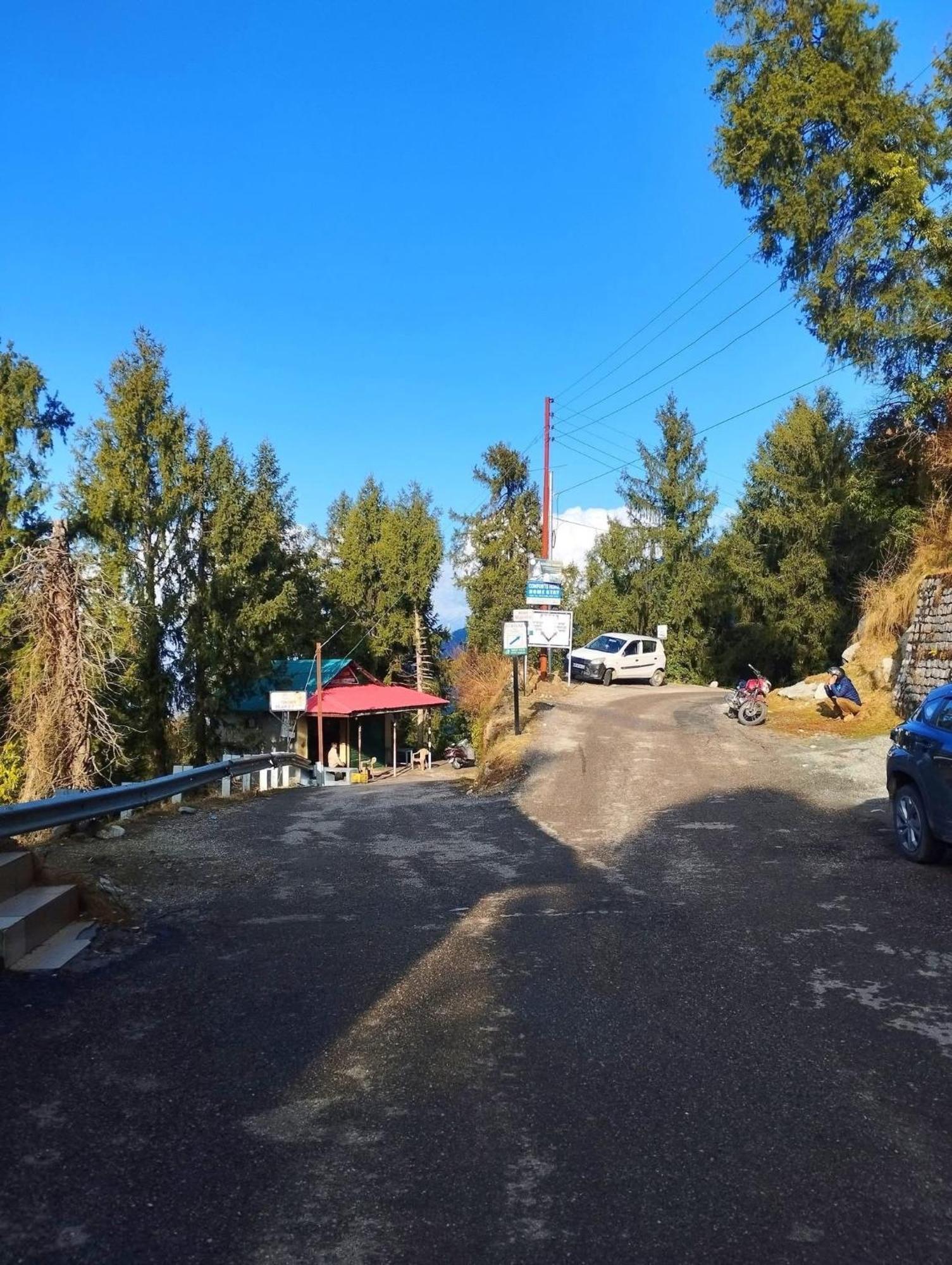 Aditya Homestay ダルハウジ エクステリア 写真