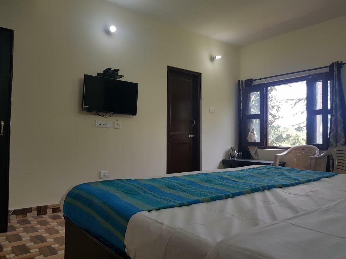 Aditya Homestay ダルハウジ エクステリア 写真