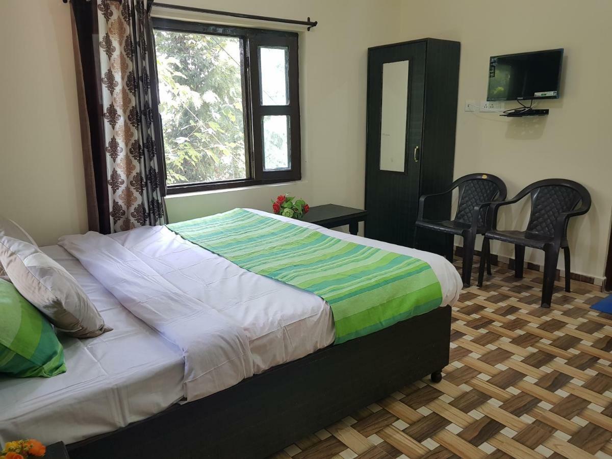 Aditya Homestay ダルハウジ エクステリア 写真