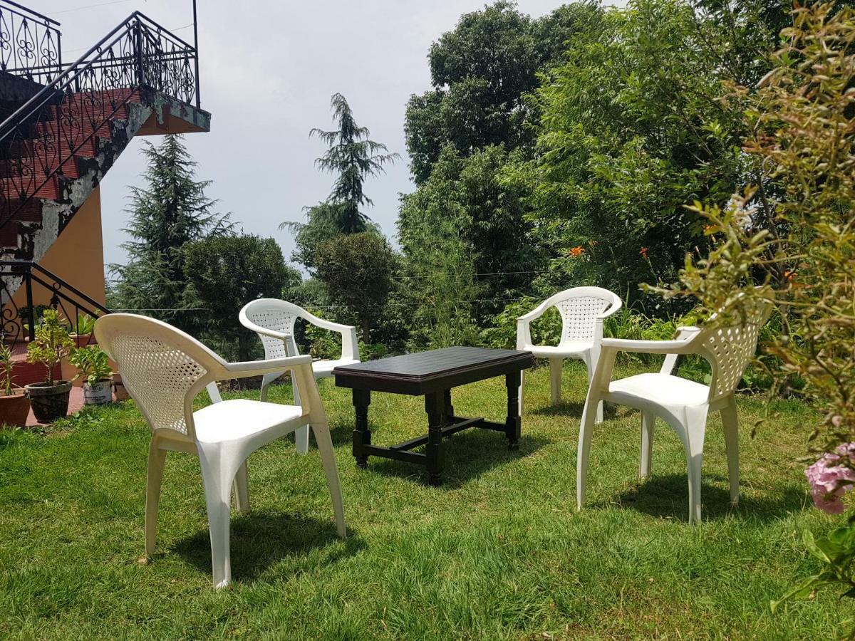 Aditya Homestay ダルハウジ エクステリア 写真