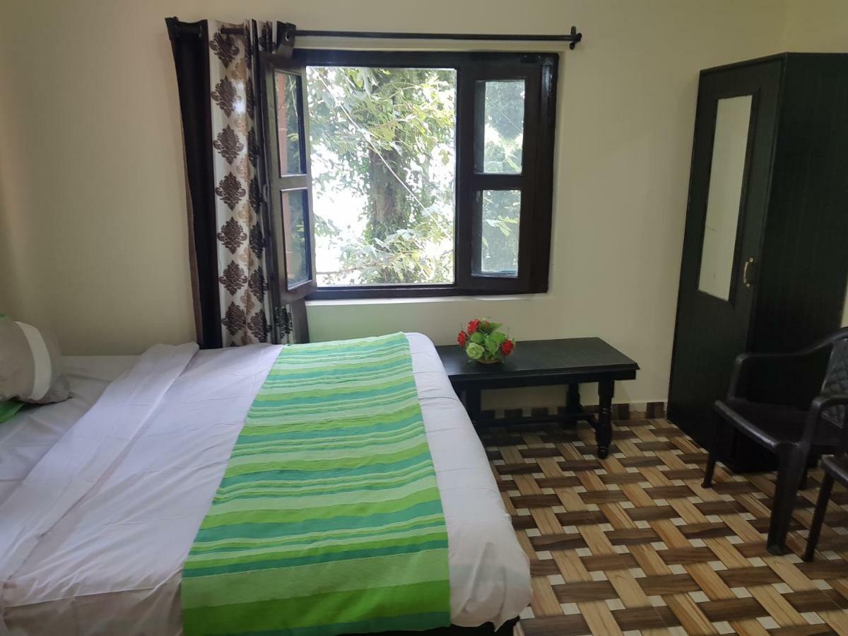 Aditya Homestay ダルハウジ エクステリア 写真