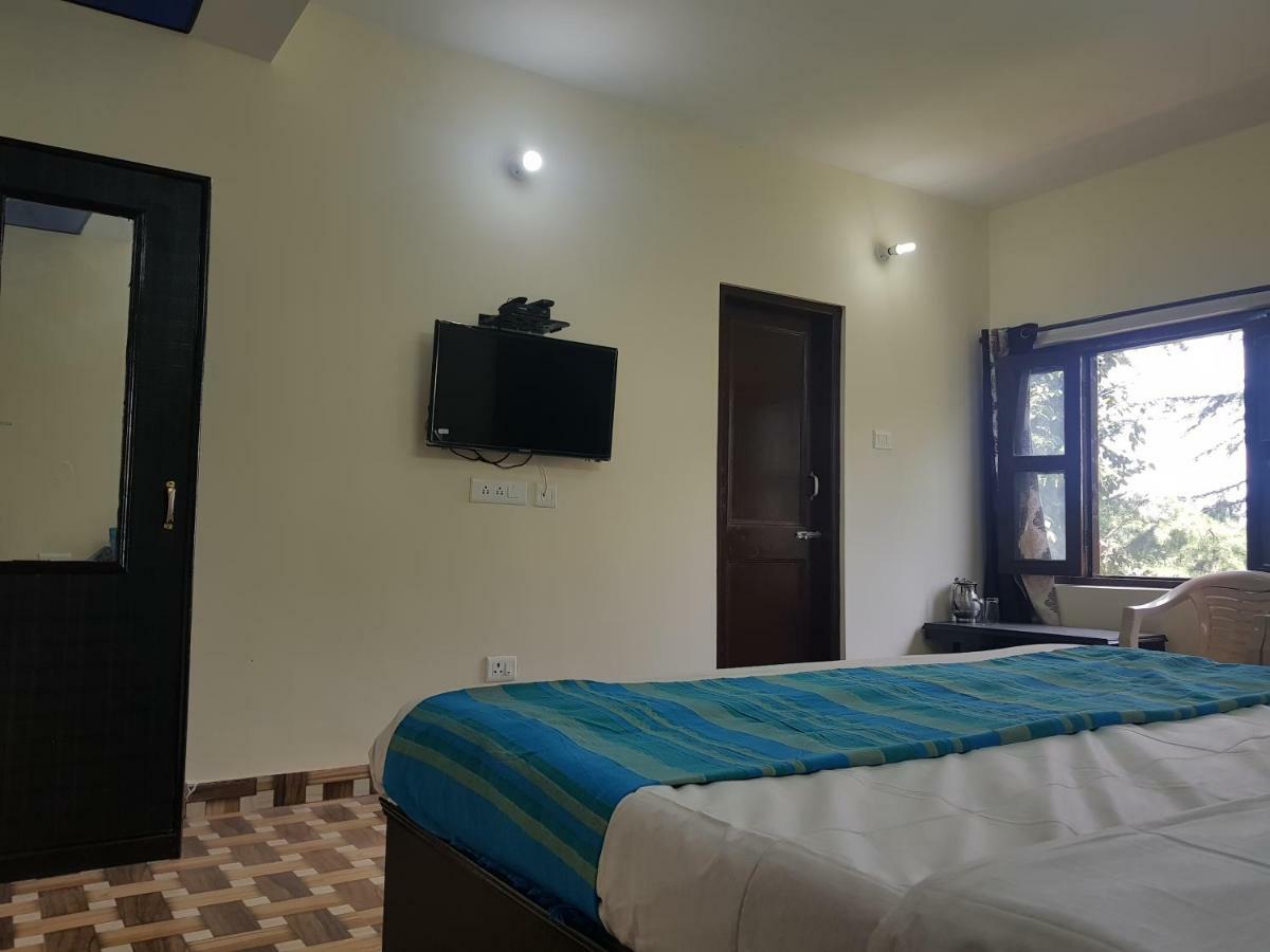 Aditya Homestay ダルハウジ エクステリア 写真