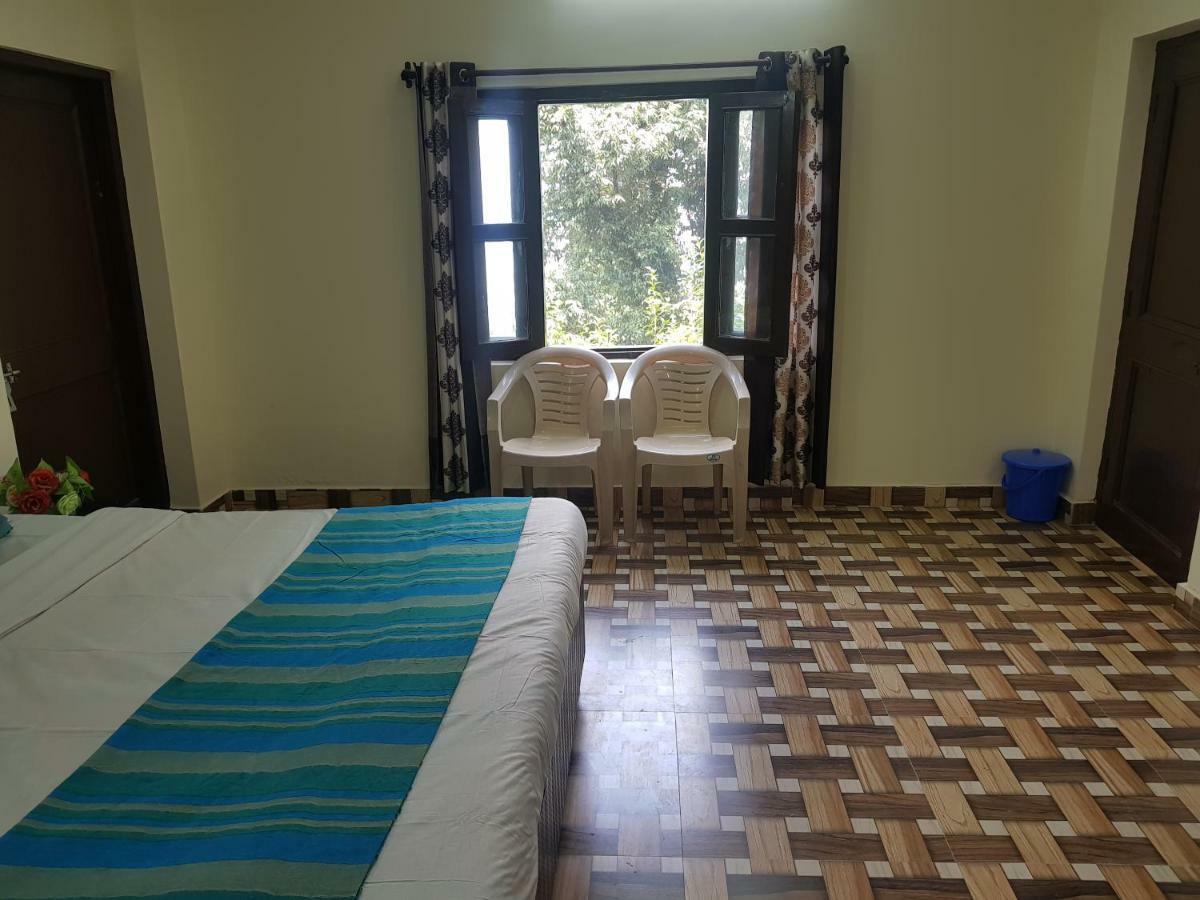 Aditya Homestay ダルハウジ エクステリア 写真