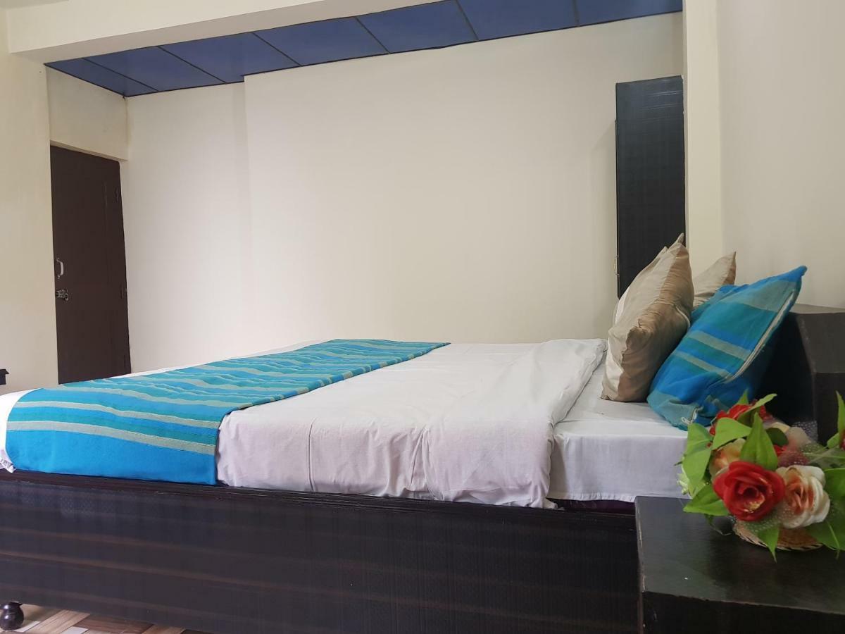 Aditya Homestay ダルハウジ エクステリア 写真