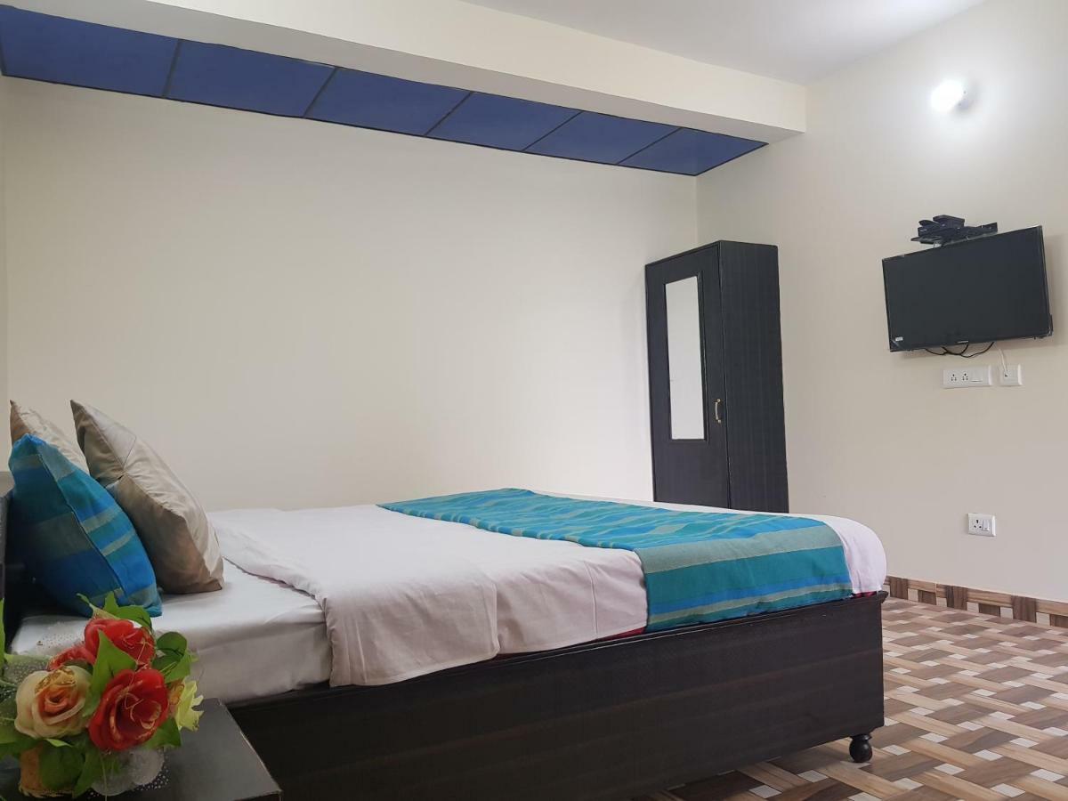 Aditya Homestay ダルハウジ エクステリア 写真
